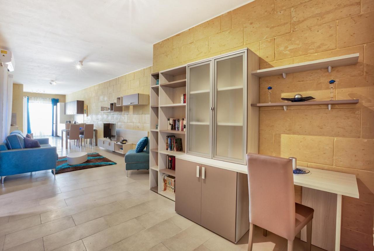 Ferienwohnung Summer Fields Penthouse With Amazing Views Sannat Exterior foto