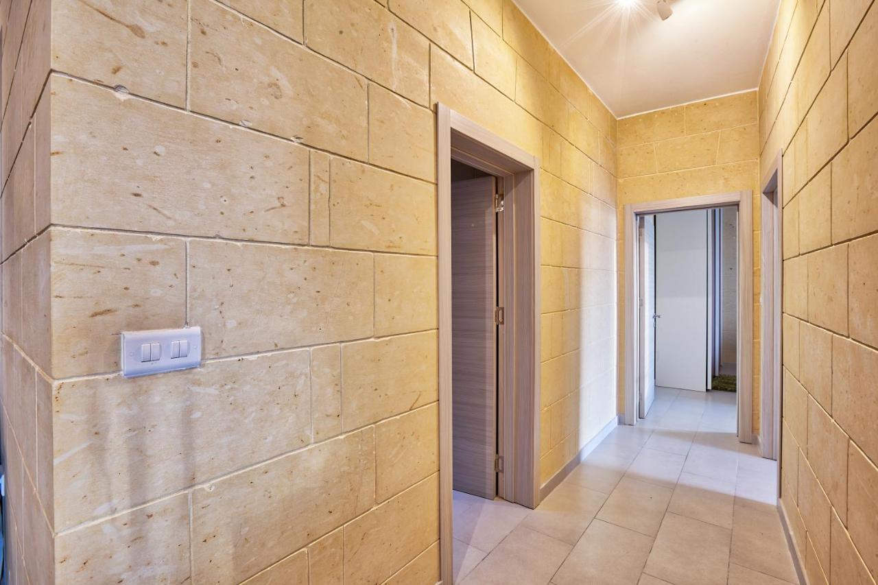 Ferienwohnung Summer Fields Penthouse With Amazing Views Sannat Exterior foto