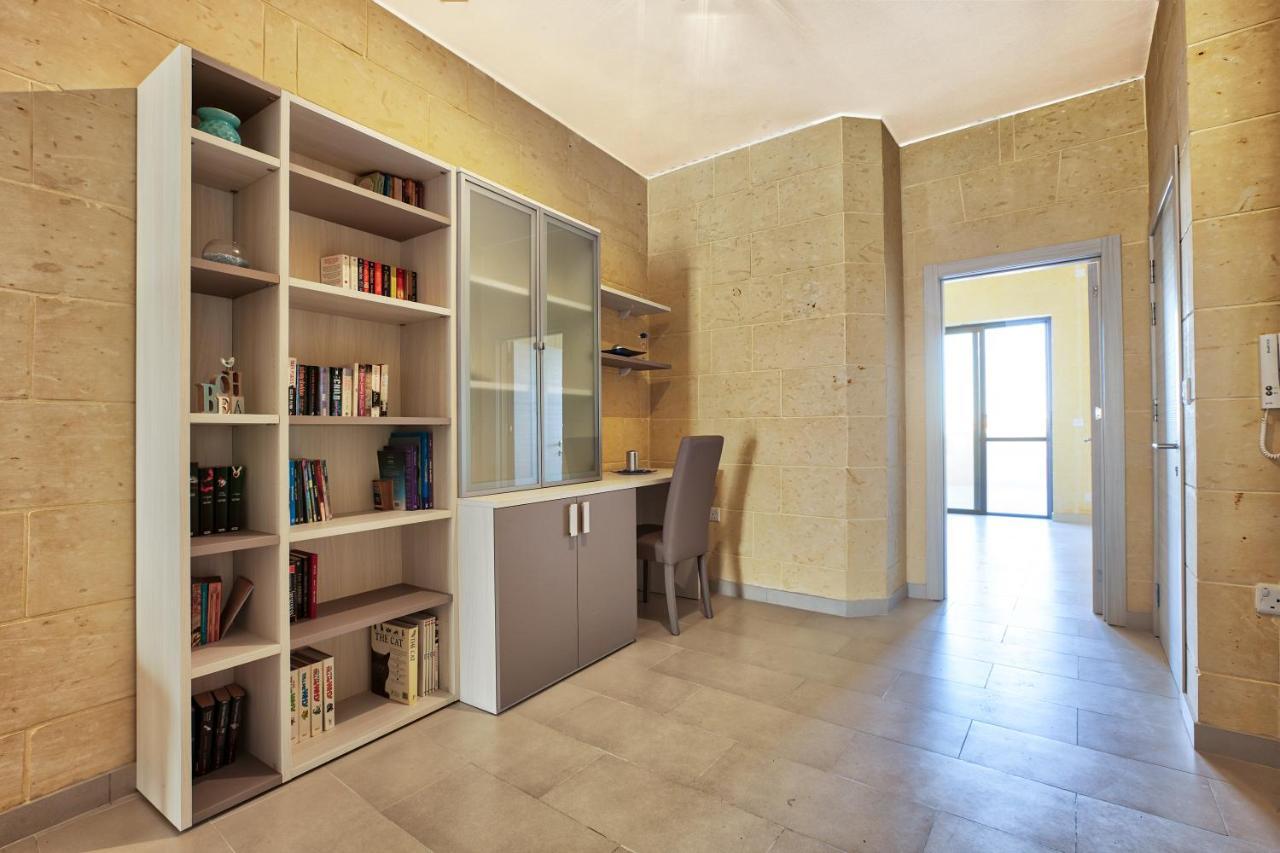 Ferienwohnung Summer Fields Penthouse With Amazing Views Sannat Exterior foto